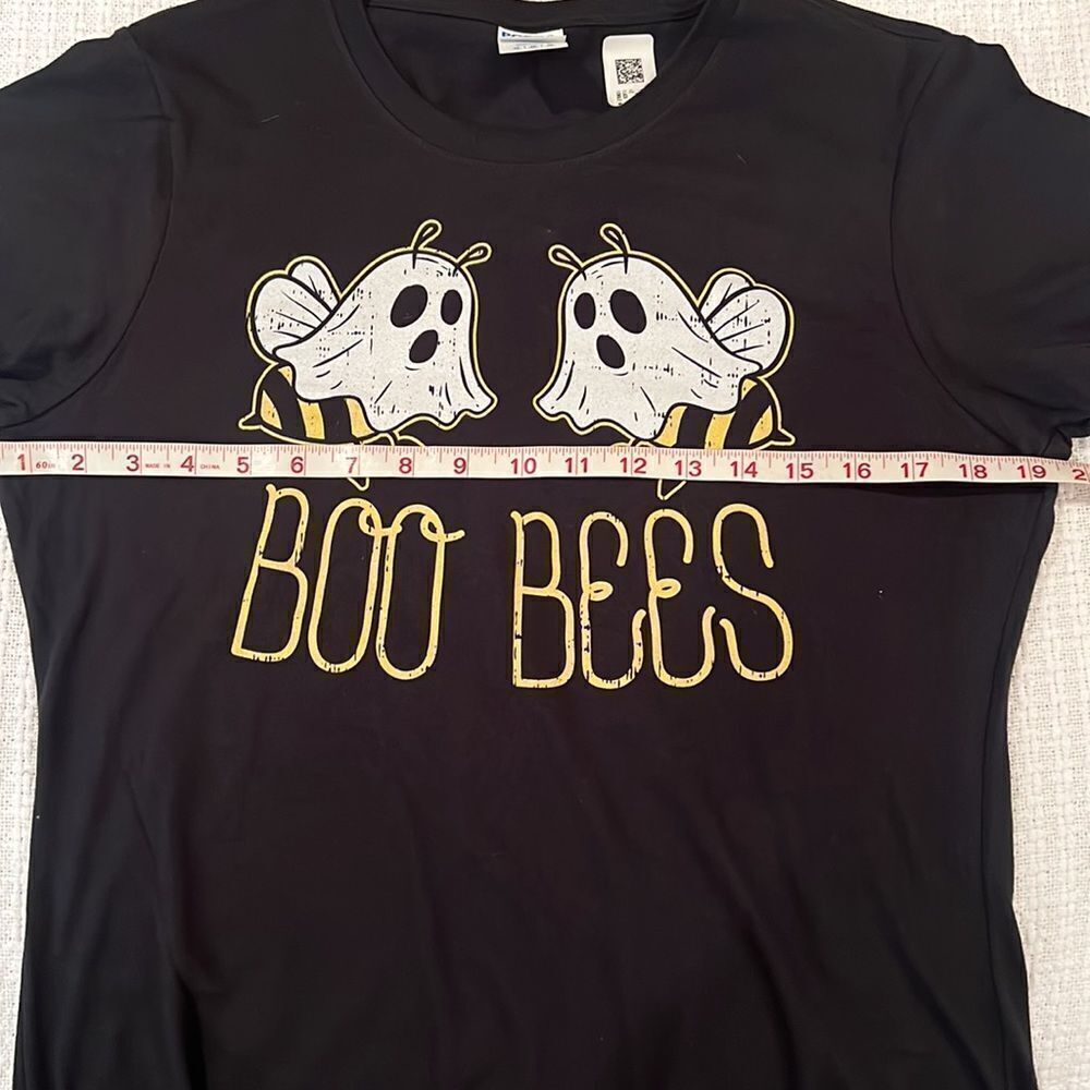 NEW Boo 👻 Bees 🐝 T-Shirt Size Medium Black - Picture 4 of 5